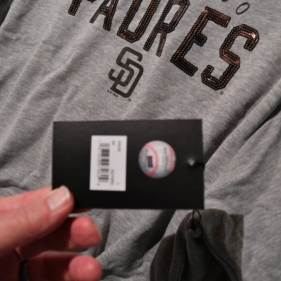 San Diego Padres DKNY Sports Distressed Look Sweatshirt SZ Small NWT - Picture 4 of 7